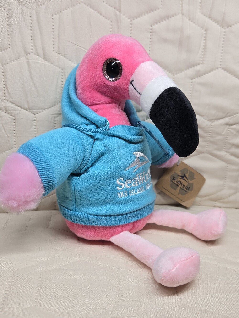 NWT - Official  SeaWorld Yas Island Abu Dhabi souvenir flamingo plush, 8inch